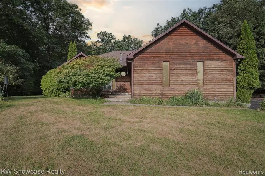 11858 Earl Street, Putnam Twp, MI 48169