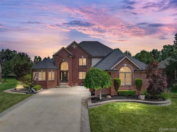 13445 Windham Drive, Washington Twp, MI 48094