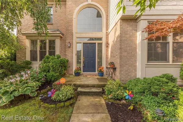 558 Highlands Drive, Canton Twp, MI 48188