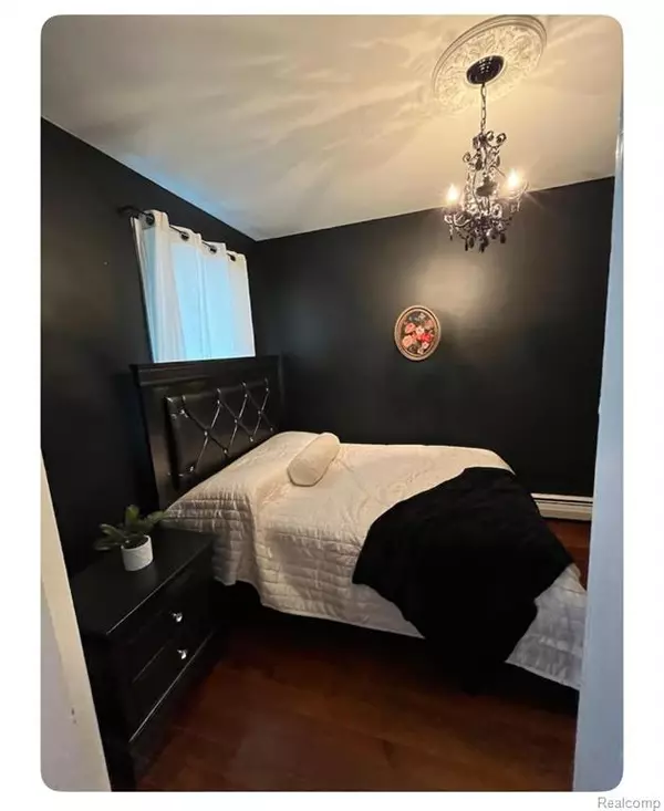 Dearborn, MI 48124,2050 CORNELL Street