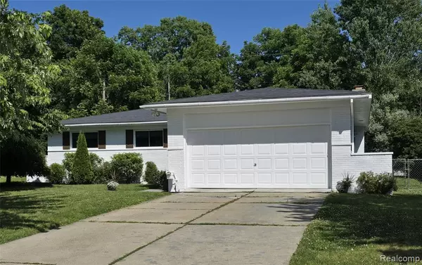 5333 FERN Avenue, Grand Blanc Twp, MI 48439