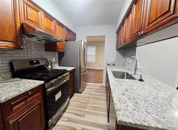 Southfield, MI 48075,17676 Addison Street