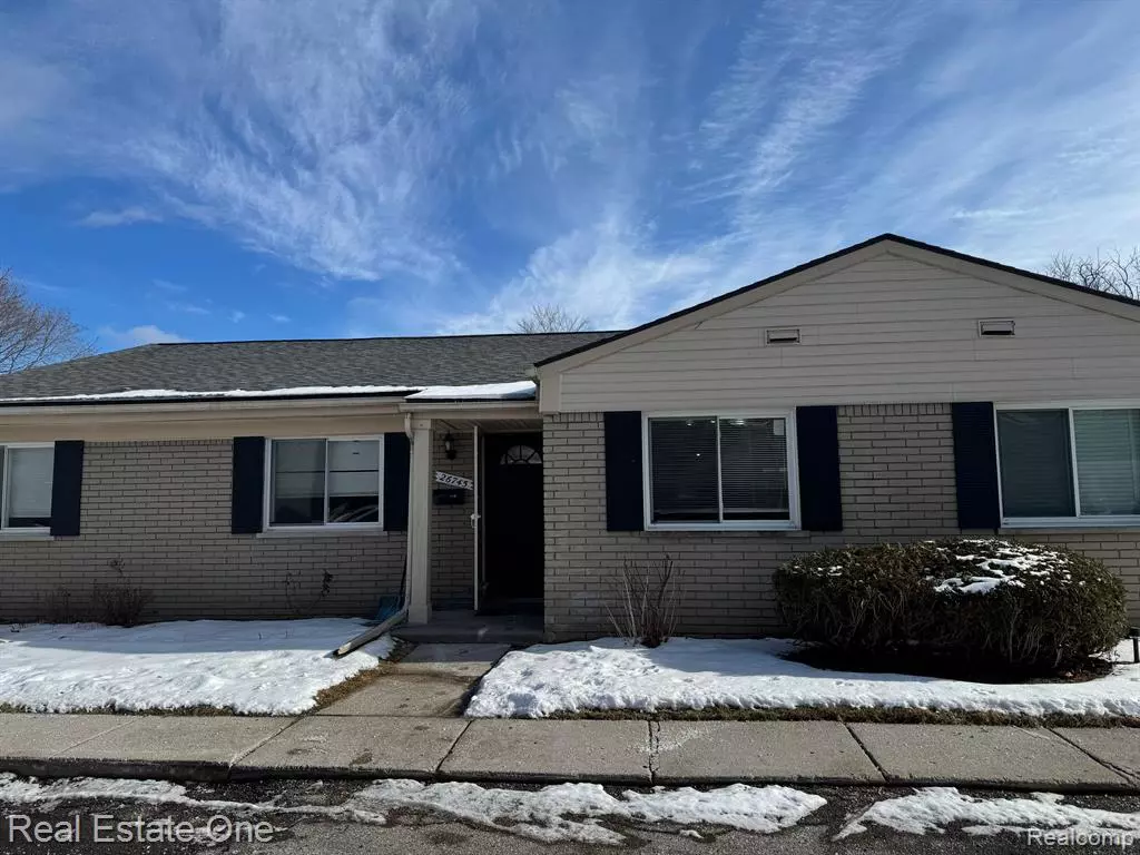 Southfield, MI 48034,26745 Franklin Pointe Drive