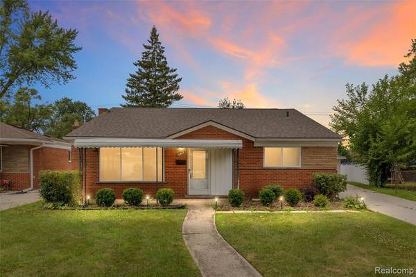 30641 WHITTIER Avenue, Madison Heights, MI 48071