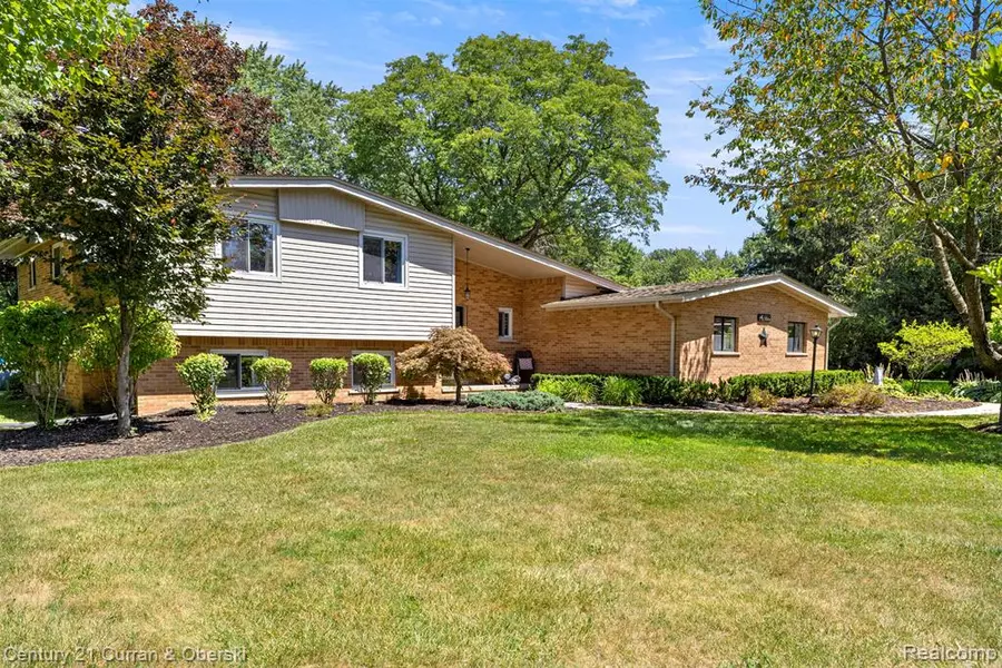 41950 Woodbrook Drive, Canton Twp, MI 48188