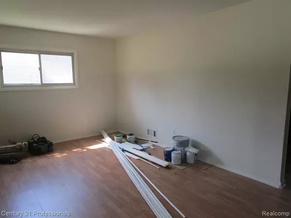 Garden City, MI 48135,30430 John Hauk Street