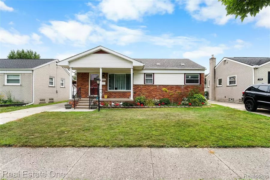 15621 Cameron Street, Southgate, MI 48195