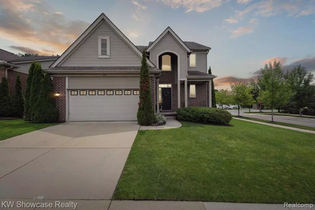 Commerce Twp, MI 48382,2163 Palmetto