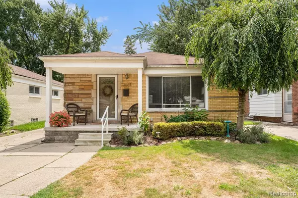 13661 Elgin Street, Oak Park, MI 48237