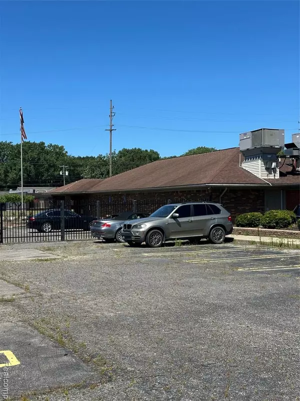 Southfield, MI 48033,23380 Telegraph Road