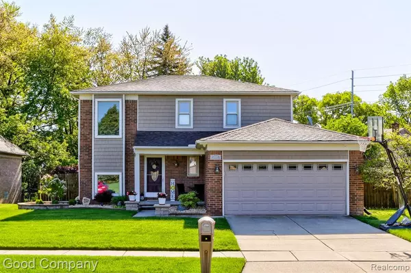 33424 Sunrise Drive, Fraser, MI 48026