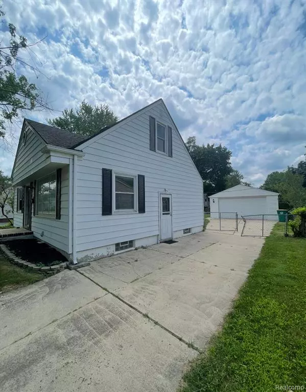 Ypsilanti, MI 48198,1076 Evelyn Avenue
