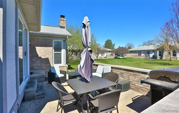 Shelby Twp, MI 48315,14735 Palmetto Court