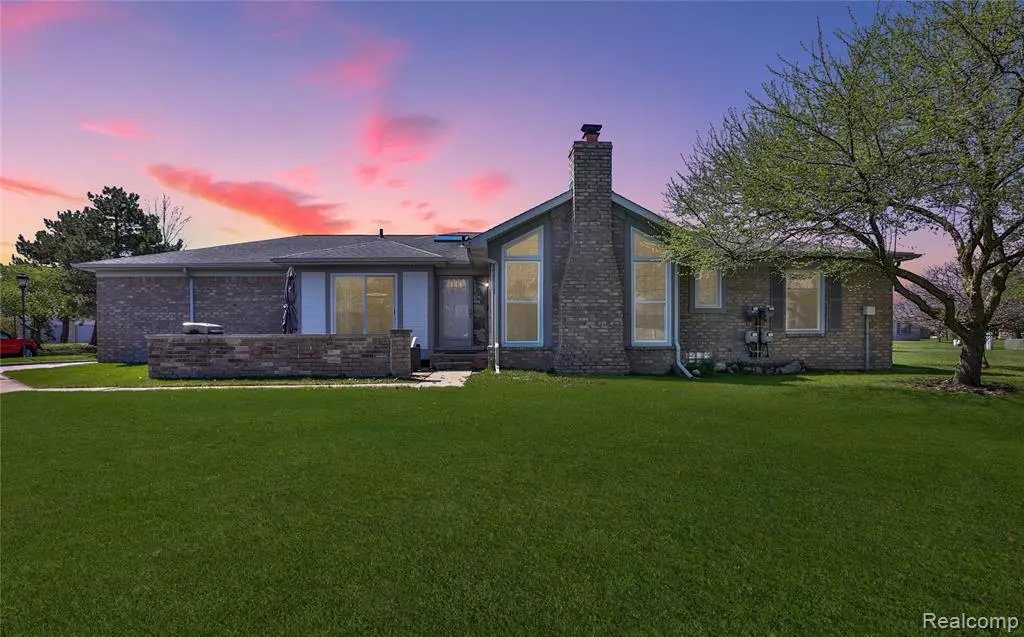 Shelby Twp, MI 48315,14735 Palmetto Court