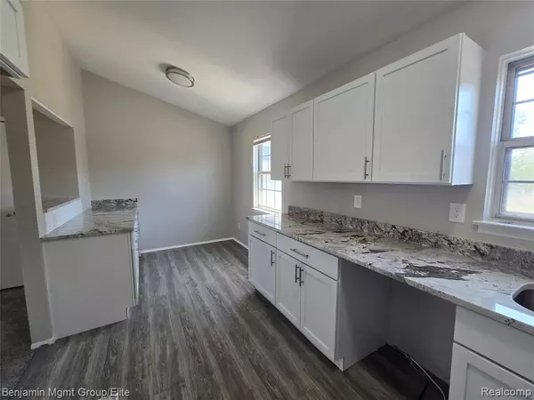 Northville, MI 48167,20942 W Glen Haven Circle