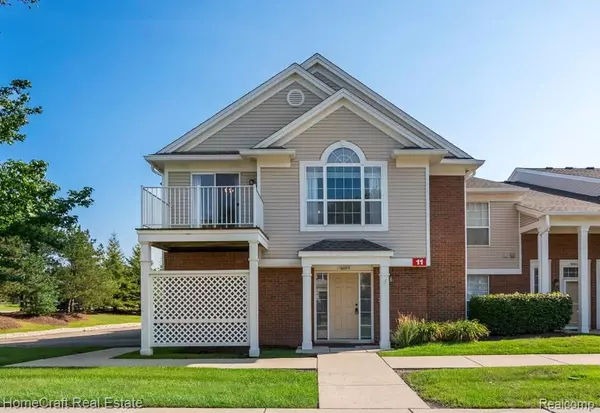 16880 DOVER Drive 11 120, Northville, MI 48168
