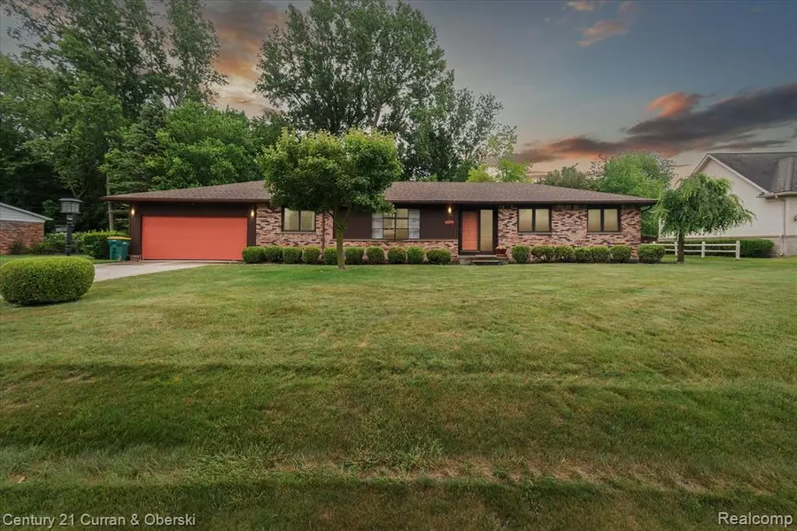 35101 Park Place, Romulus, MI 48174
