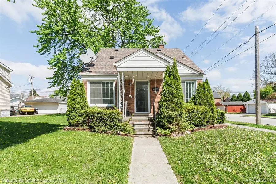 6200 PAYNE Avenue, Dearborn, MI 48126