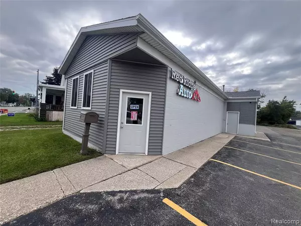 1612 Lapeer Avenue, Port Huron, MI 48060