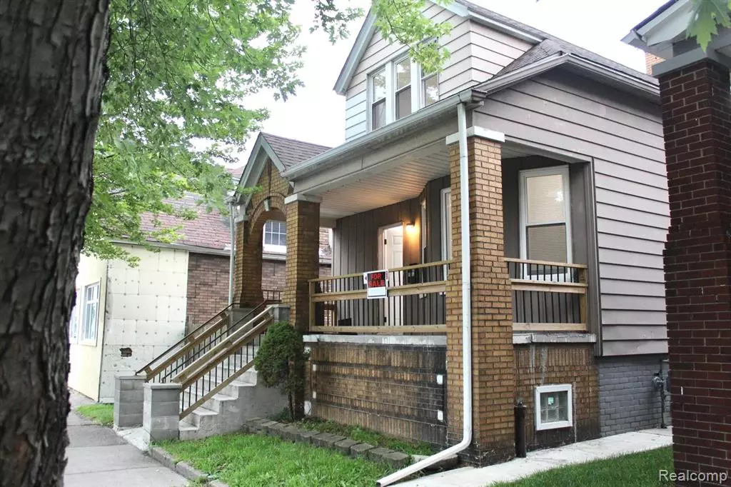 Hamtramck, MI 48212,9836 Dequindre Street