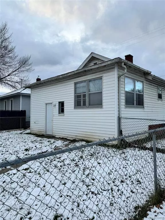 Saginaw, MI 48602,2420 Bay Street