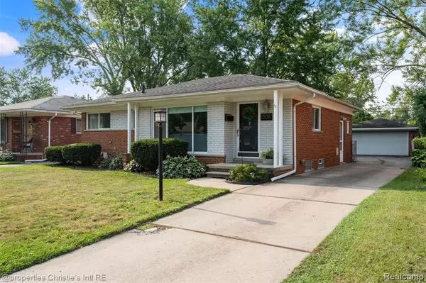 Royal Oak, MI 48073,1508 Englewood Avenue
