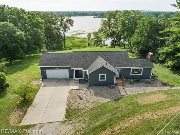 15451 Whitaker Road, Linden, MI 48451