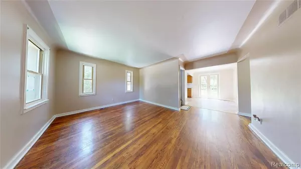 Harper Woods, MI 48225,19330 Eastwood Drive