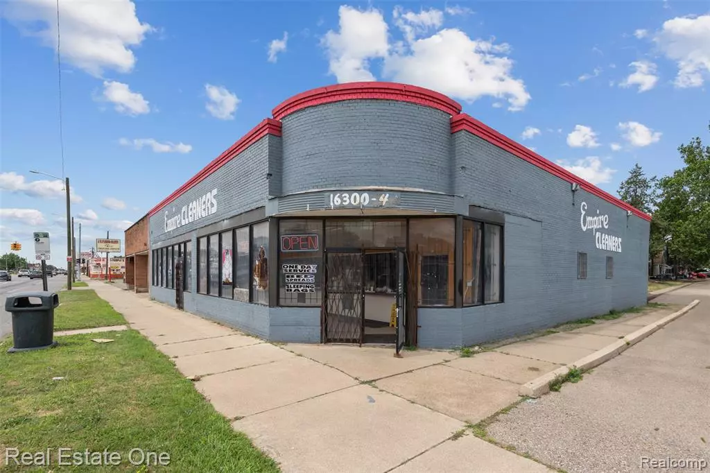 Detroit, MI 48235,16300 W 7 Mile Road