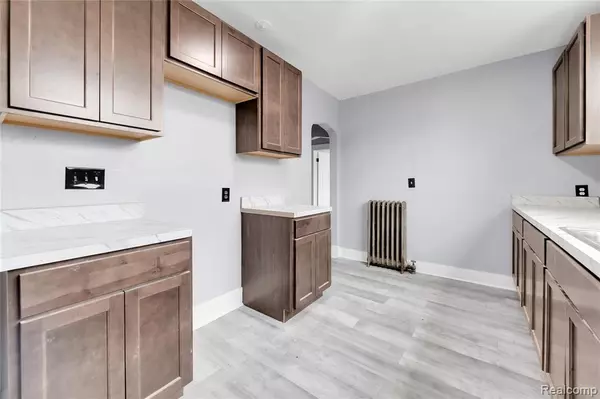 Highland Park, MI 48203,78 W Arizona Street