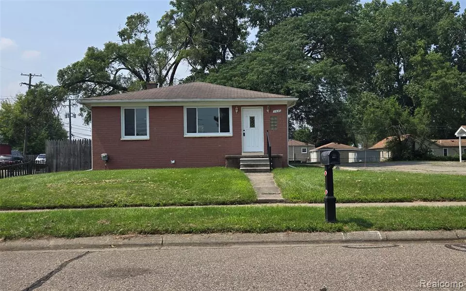 11633 ARCOLA Street, Livonia, MI 48150