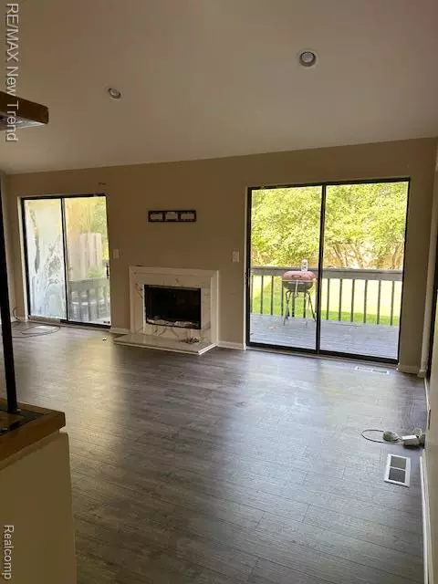 West Bloomfield Twp, MI 48322,7391 Radcliff Drive