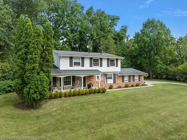 West Bloomfield Twp, MI 48323,2843 Comfort Street
