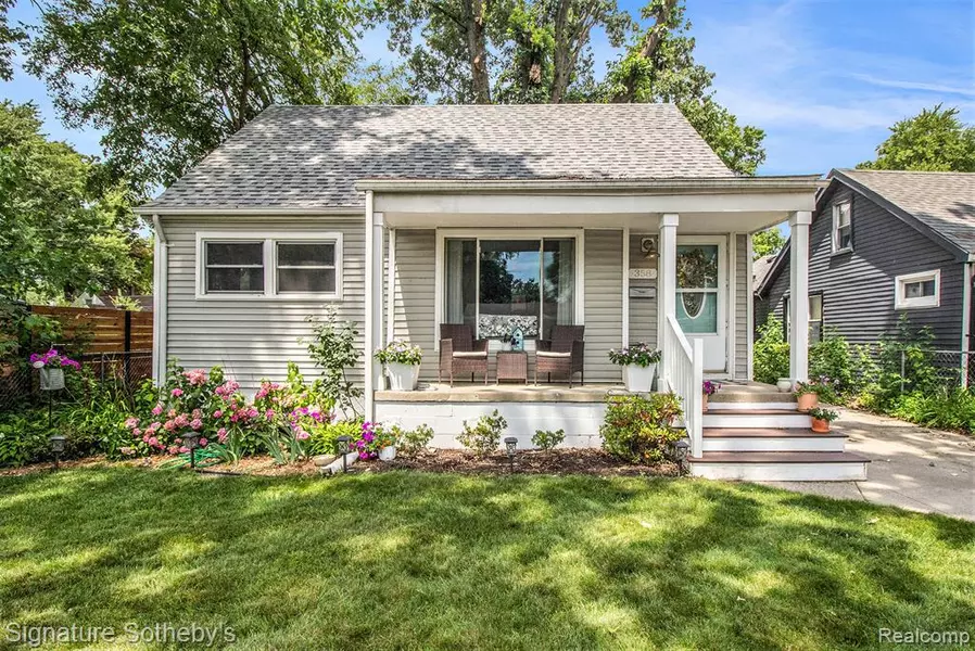 358 W Elza Avenue, Hazel Park, MI 48030