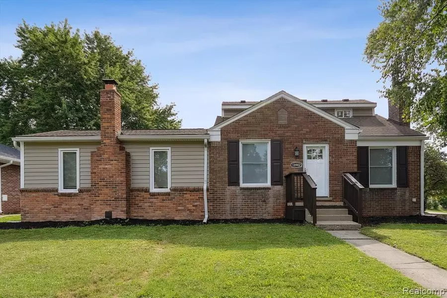 18902 Westmore Street, Livonia, MI 48152