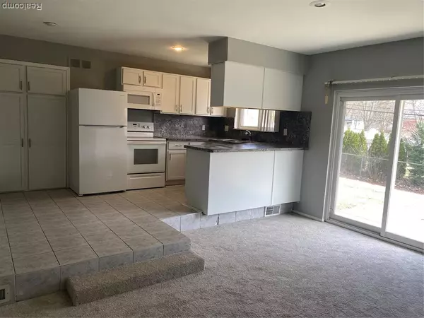 Southfield, MI 48076,28450 TAPERT Drive