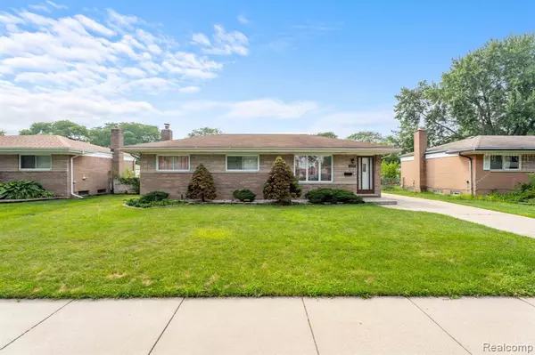 32257 Wareham Drive, Warren, MI 48092