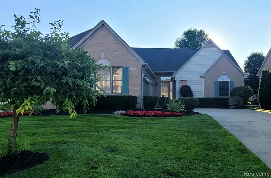 59675 Glacier Ridge S W, Washington Twp, MI 48094