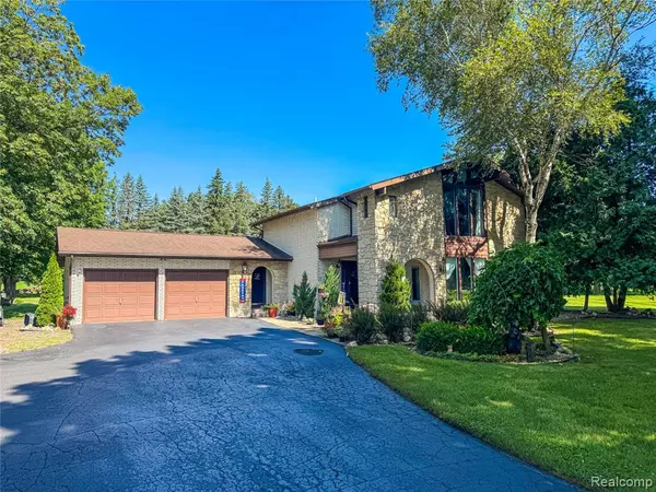 1577 E Caro Road, Almer Twp, MI 48723