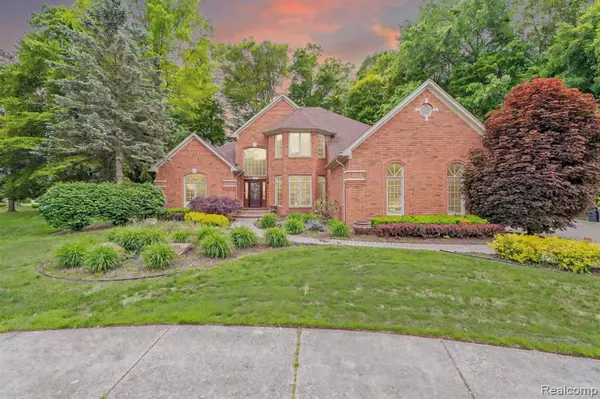 Shelby Twp, MI 48317,50565 Otter Creek Drive