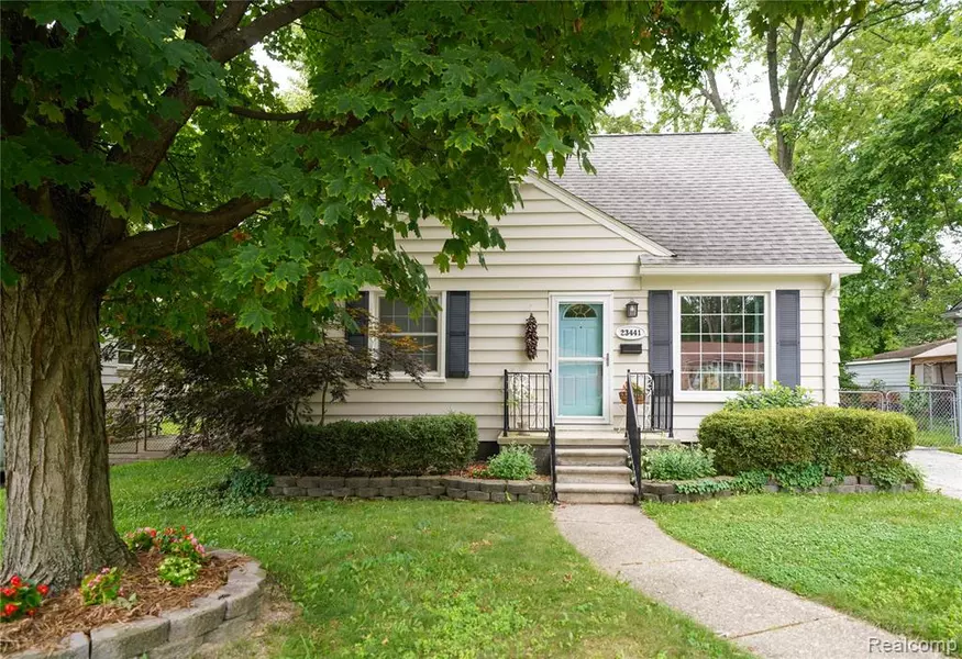 23441 Seneca Street, Oak Park, MI 48237