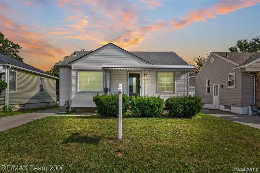 1674 Buckingham Avenue, Lincoln Park, MI 48146