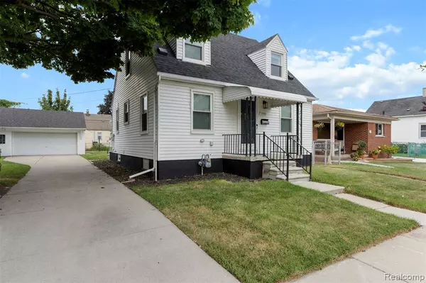 Dearborn, MI 48126,15332 Normandale Street