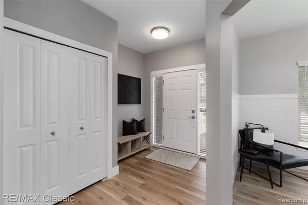 South Lyon, MI 48178,801 Kestrel Court