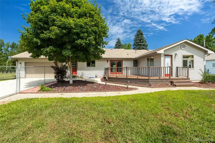 50 Schmidt Road, Kawkawlin Twp, MI 48631