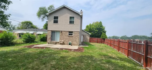 Warren, MI 48091,26956 MERIDETH Drive