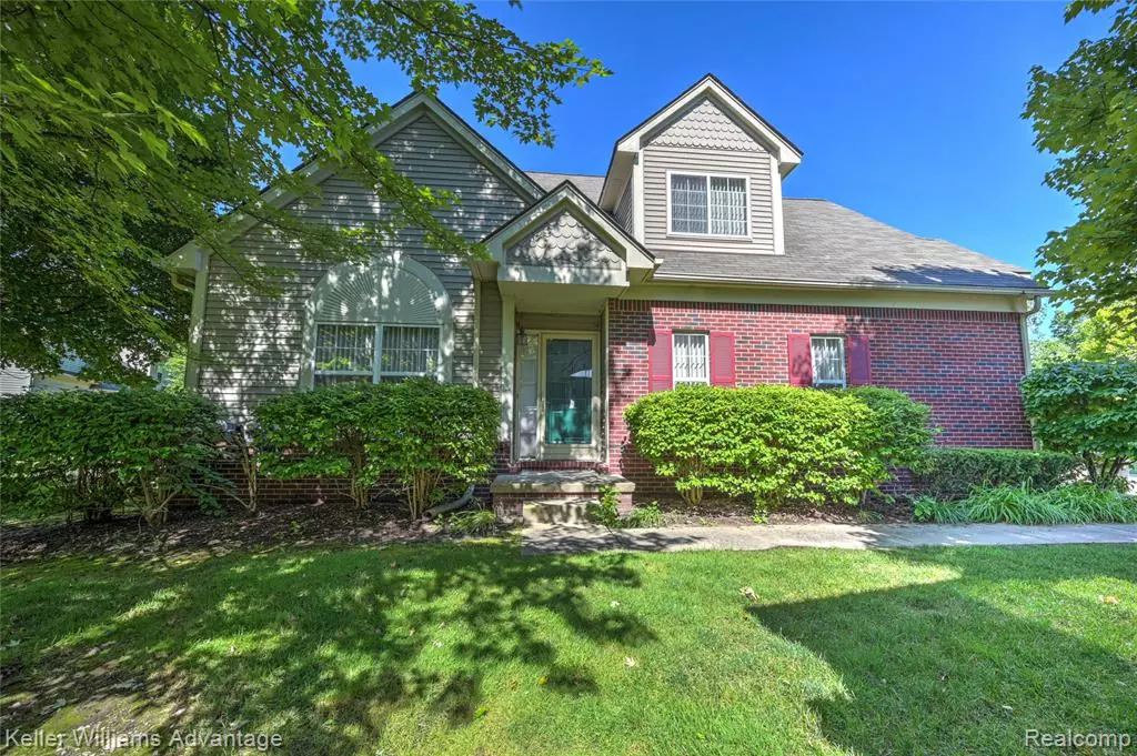 Farmington Hills, MI 48336,29479 Juneau Lane 34