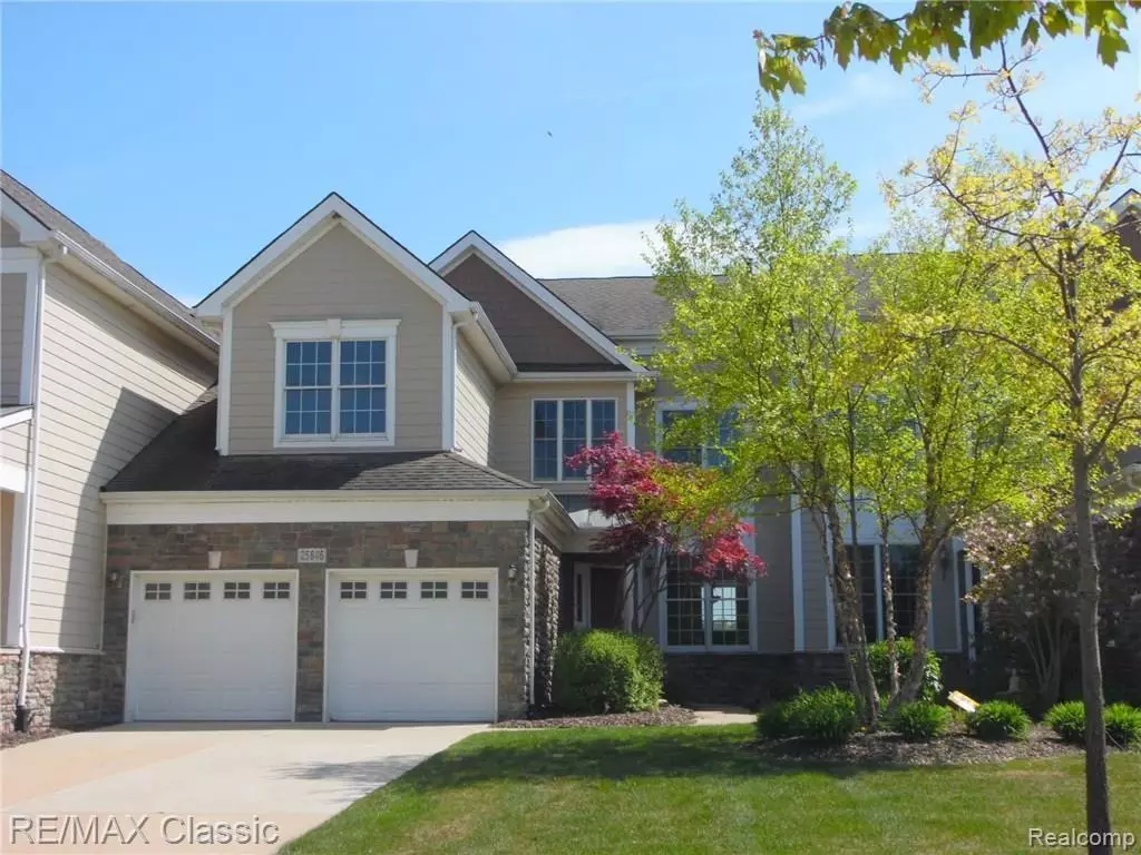 Novi, MI 48374,25846 ISLAND LAKE