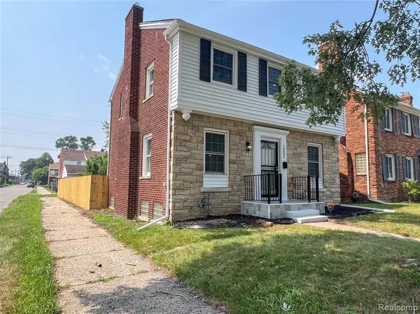 Detroit, MI 48221,18603 Roselawn Street