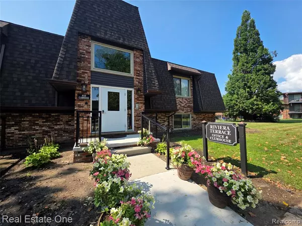St. Clair Shores, MI 48080,311 Riviera Drive